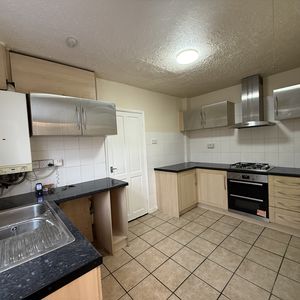 Photo 6- click for photo gallery